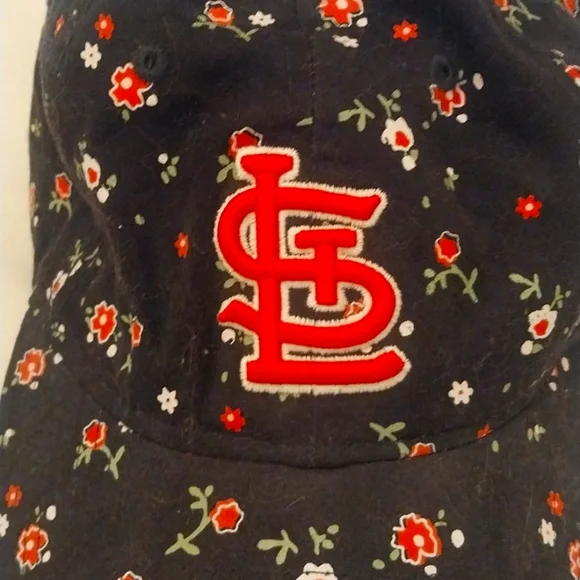 St Louis Cardinals floral baseball Cqp - Picture 2 of 4